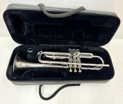 Yamaha B-Trompete Modell YTR-2320 S versilbert, Made in Japan Yamaha B-Trompete Modell YTR-2320 S versilbert, Made in Japan